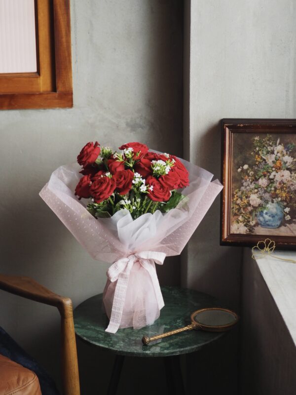 red rose bouquet